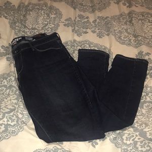Denizen Modern Skinny Jeans